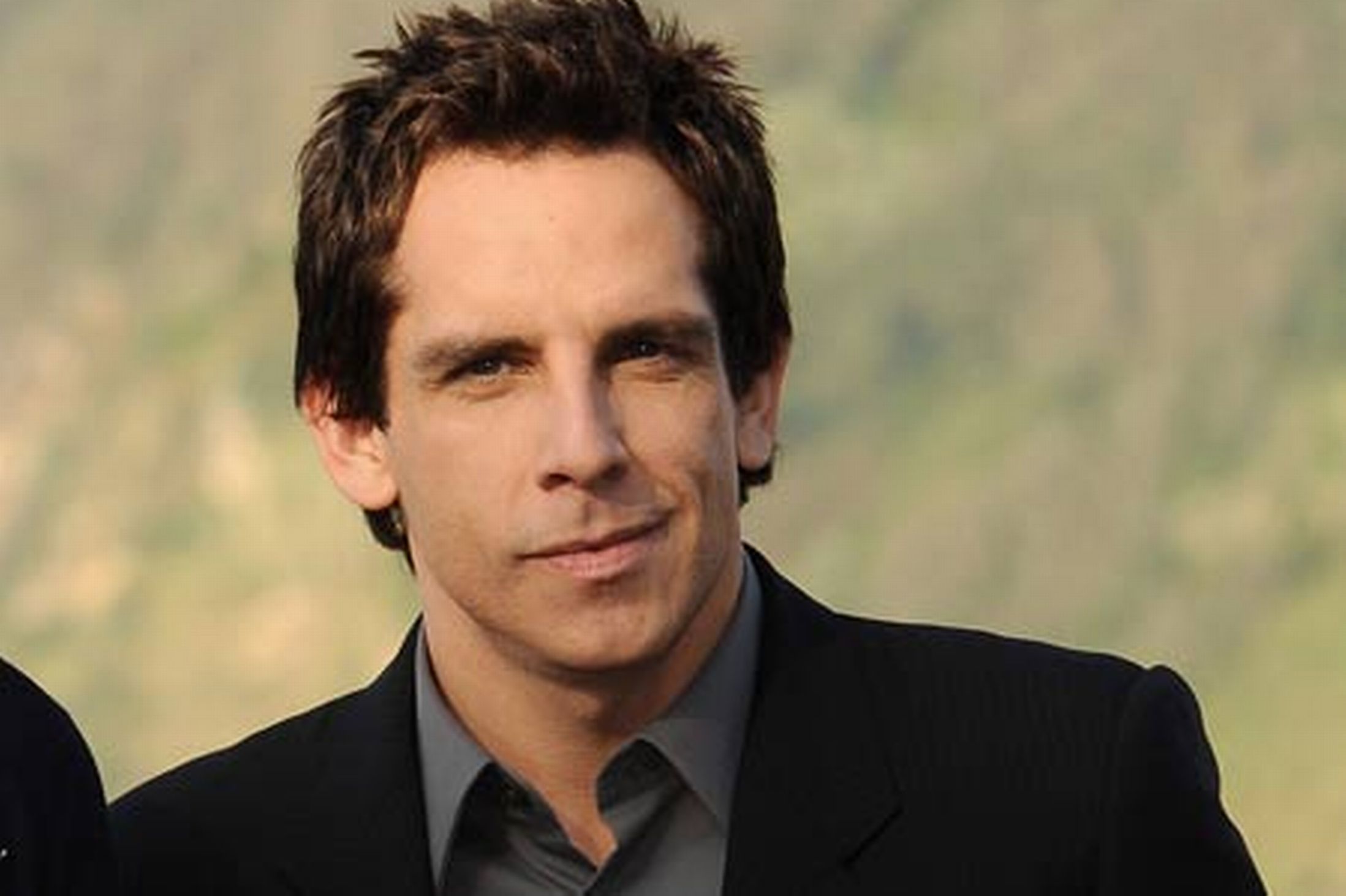 BEN STILLER was in a high school punk band ��� Howl and Echoes