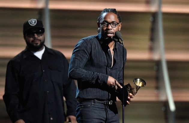 Kendrick-Lamar-2016-Grammys1